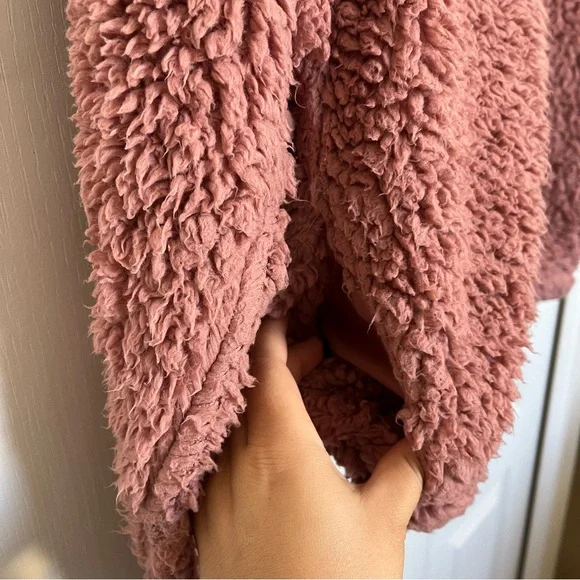 Women's Pink Sherpa Jacket - Picture 6 of 7